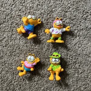 Lot of 4 Vintage Garfield the Cat PVC Toy Figures 1981